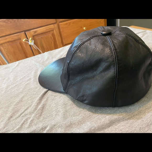 Hip-Hop style leather flat brimmed baseball cap - Picture 7 of 11